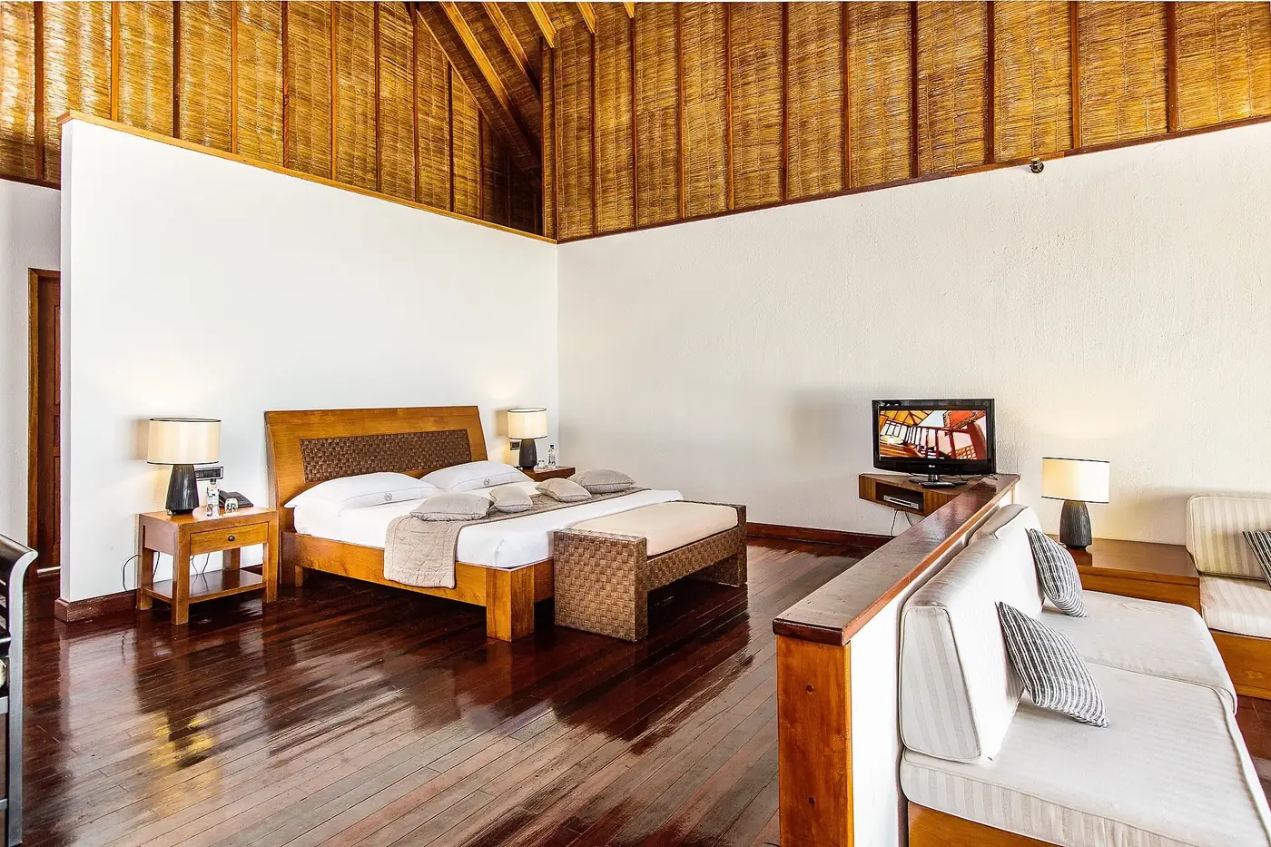 Rooms & Villas 3